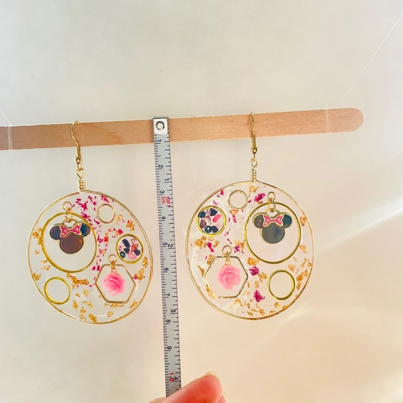 Disney Minnie Mouse earrings - Picture 5 of 5